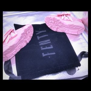 BRAND NEW  Fenty x Wmns Bow 'Pink'